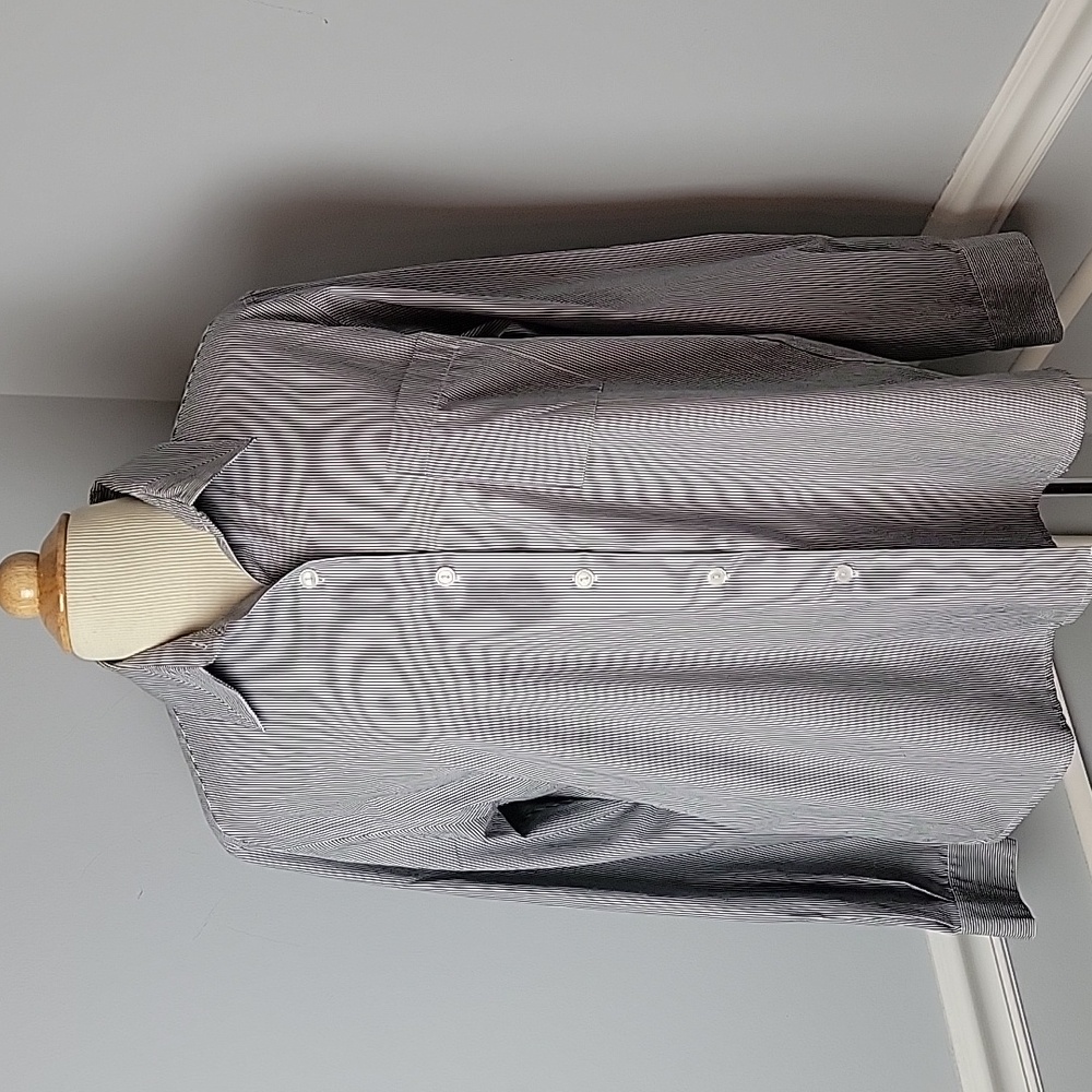 IMPRESSIONS Black Gray Pinstripe Preppy Office Business Casual Button Up Top 12